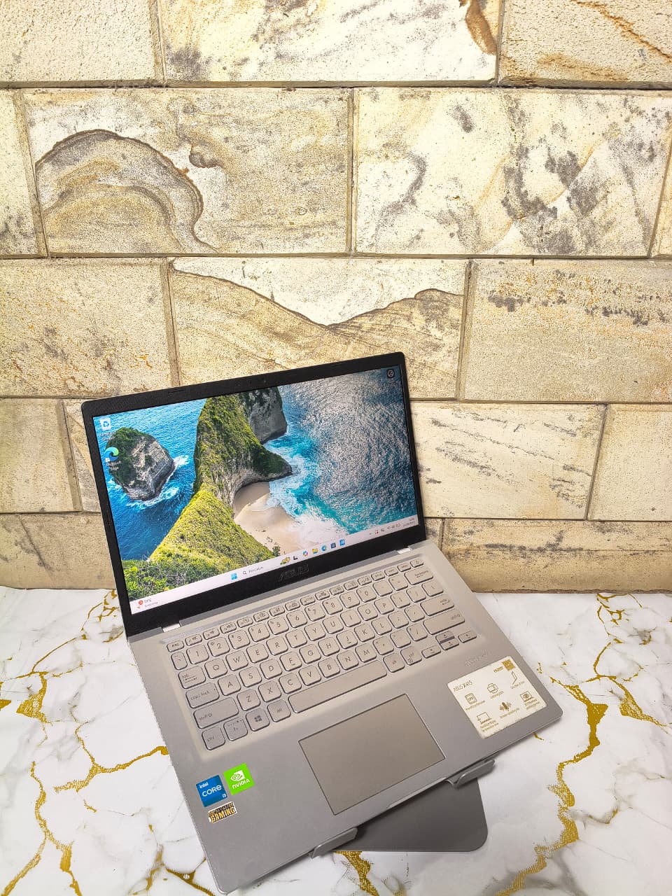 Asus X415