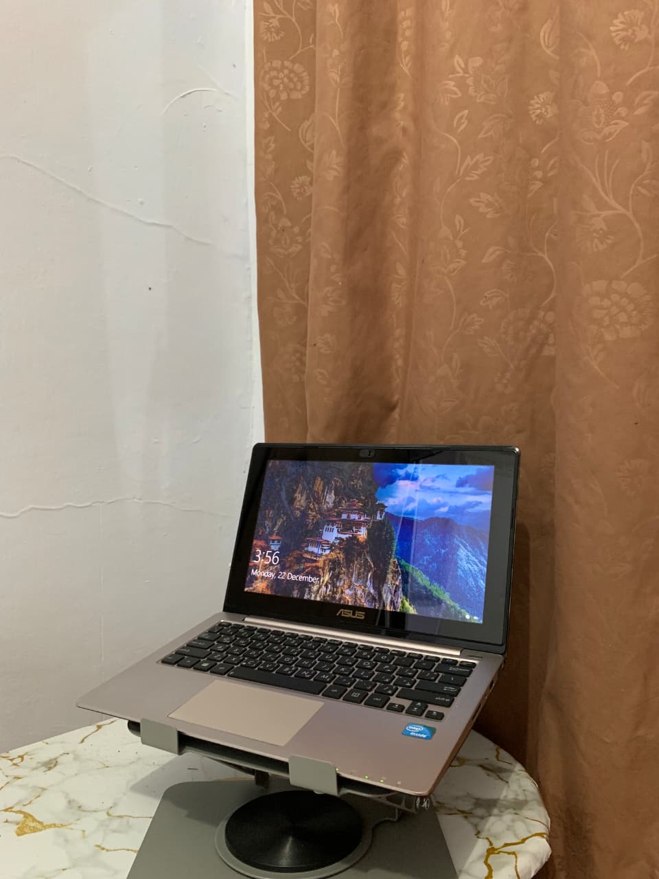 Asus S200E