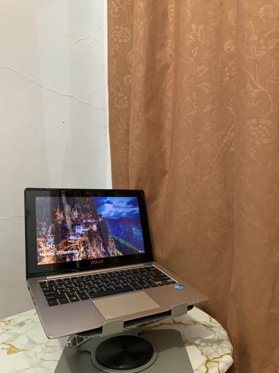 Asus S200E