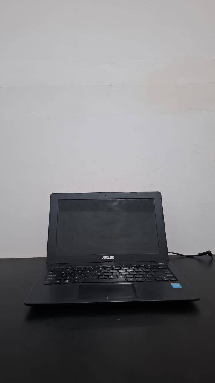 Asus X200MA Celeron N2840 2GB